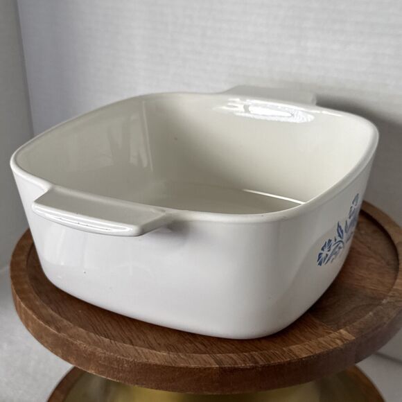 Vintage Corning Ware Blue Cornflower Casserole A-1 1/2-B 1.5 Qt. with Pyrex Lid - Picture 7 of 10